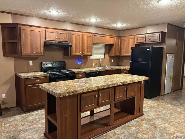 $150,000 | 14427 Crystal Drive, Pride, LA 70770