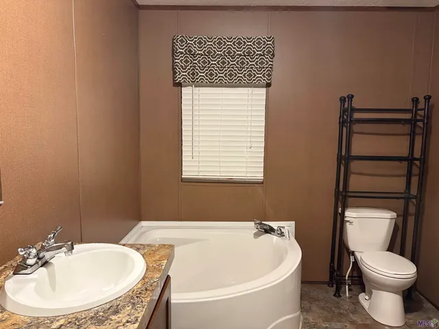 $150,000 | 14427 Crystal Drive, Pride, LA 70770