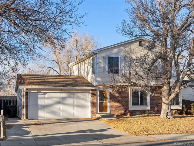 a view of a building entrance