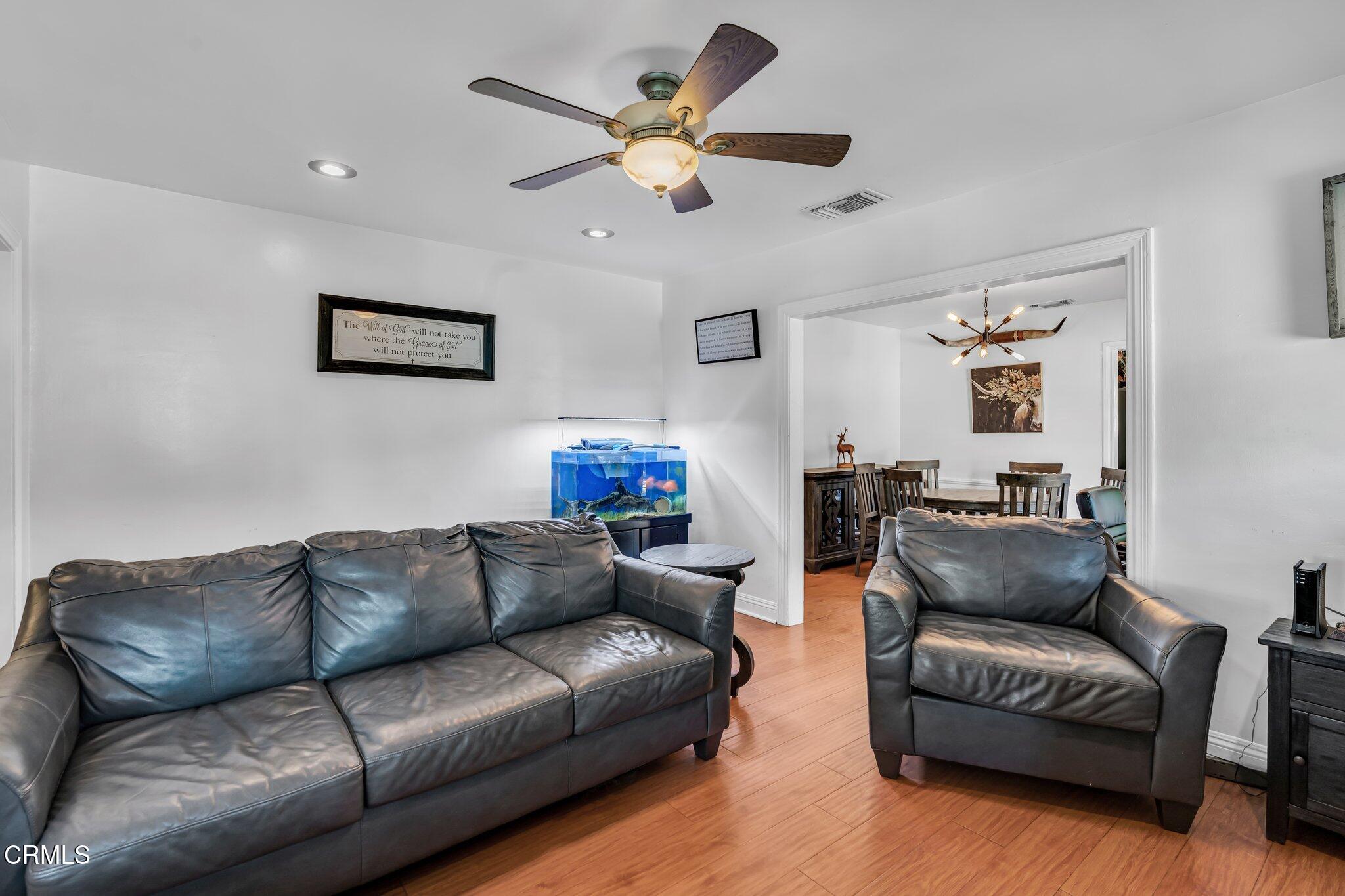 615 Alexander Street Glendale, CA 91203 - Photo 9 of 50 12-web-or-mls-DSC09157