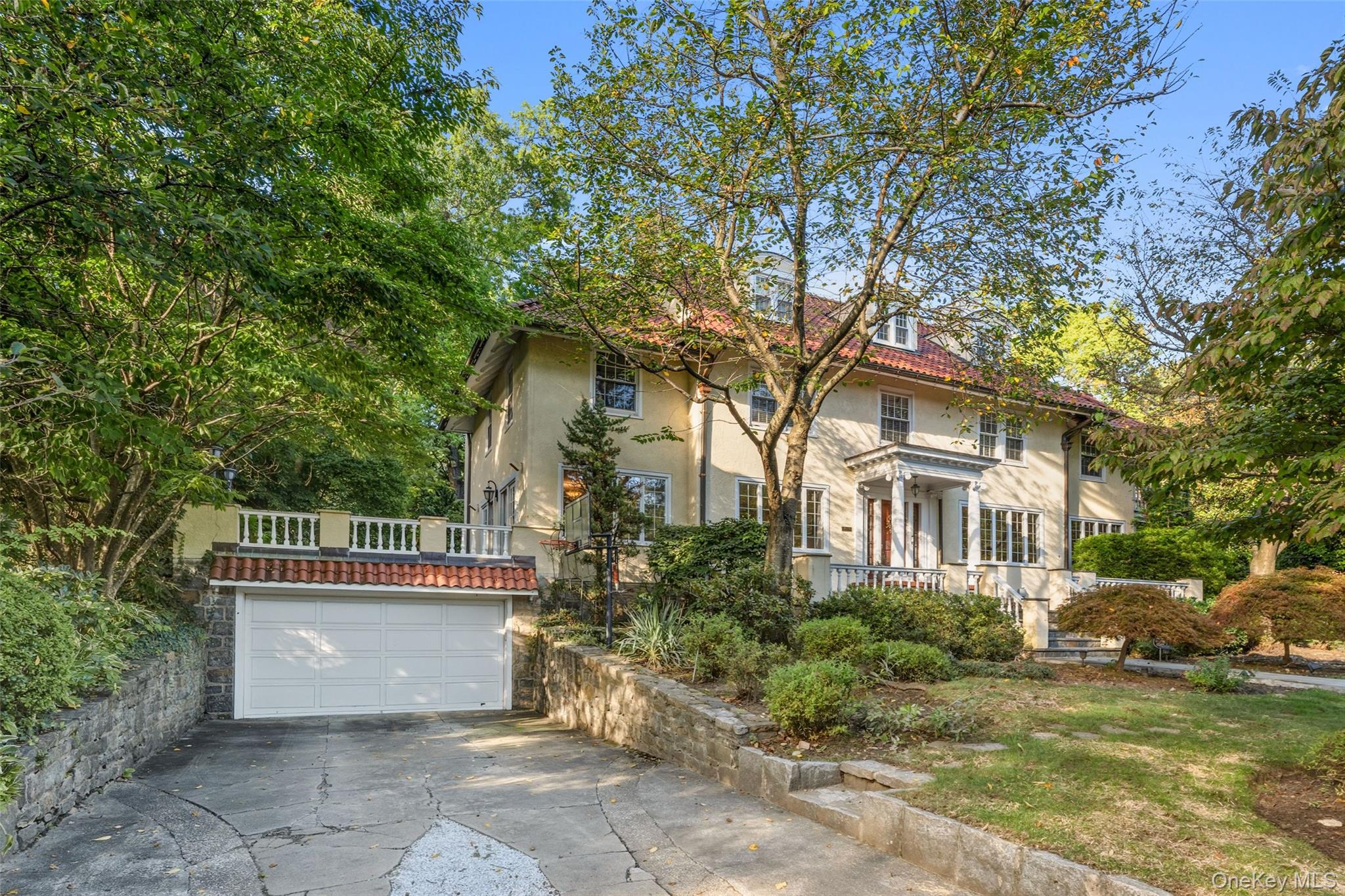 2 Dellwood Road Bronxville, NY 10708 - Photo 41 of 46 This residence offers a generous drive way and attached garage.