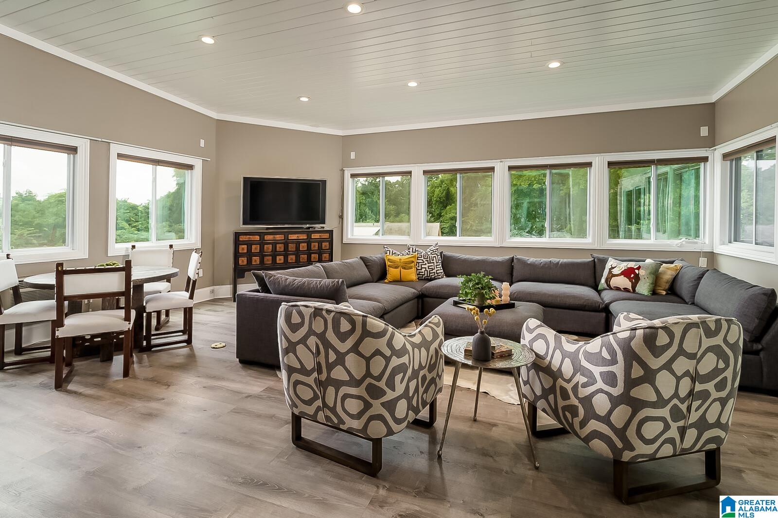 2957 Green Valley Road Birmingham, AL 35243 - Photo 19 of 50