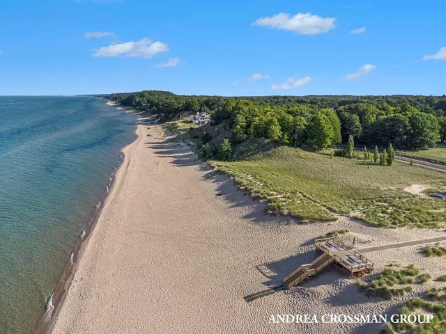 $925,000 | 8863 Lake Shore Drive, West Olive, MI 49460