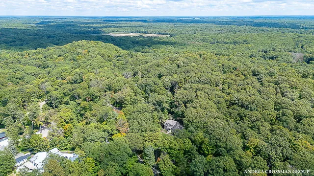 $925,000 | 8863 Lake Shore Drive, West Olive, MI 49460