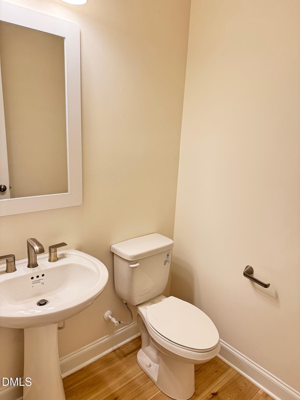 930 Baldwin Rdg Road Apex, NC 27523 - Photo 11 of 32 halfBath