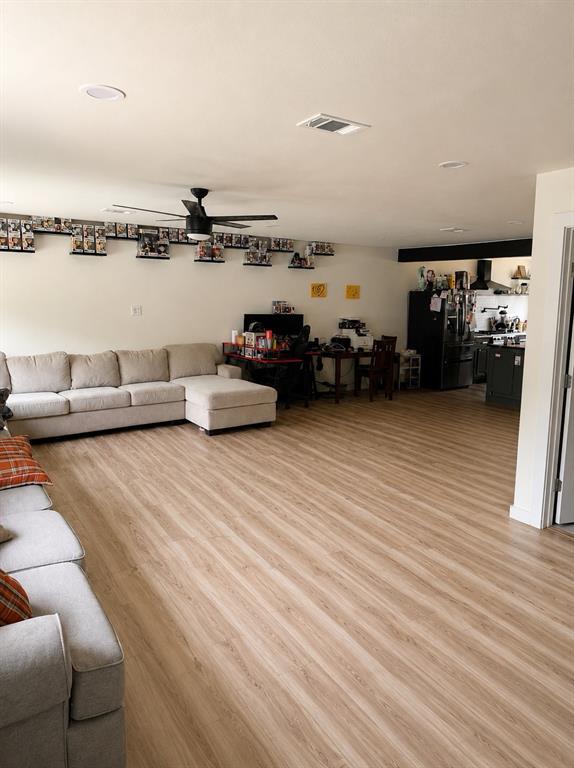 2122 Riviera Drive Dallas, TX 75211 - Photo 2 of 9