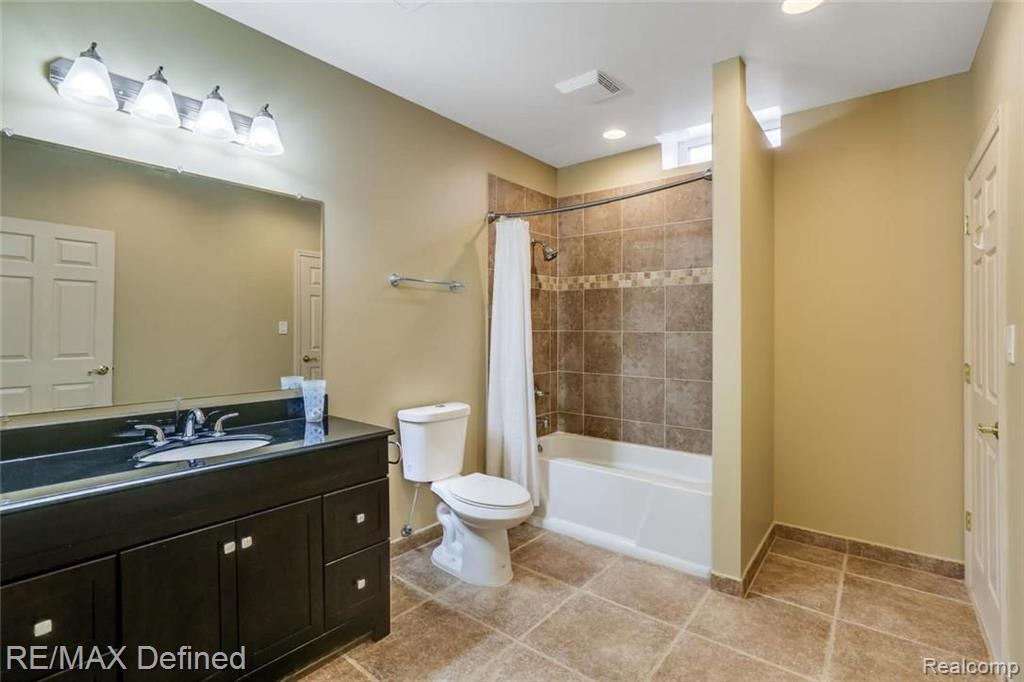 3788 Woodmonte Drive Rochester, MI 48306 - Photo 41 of 50