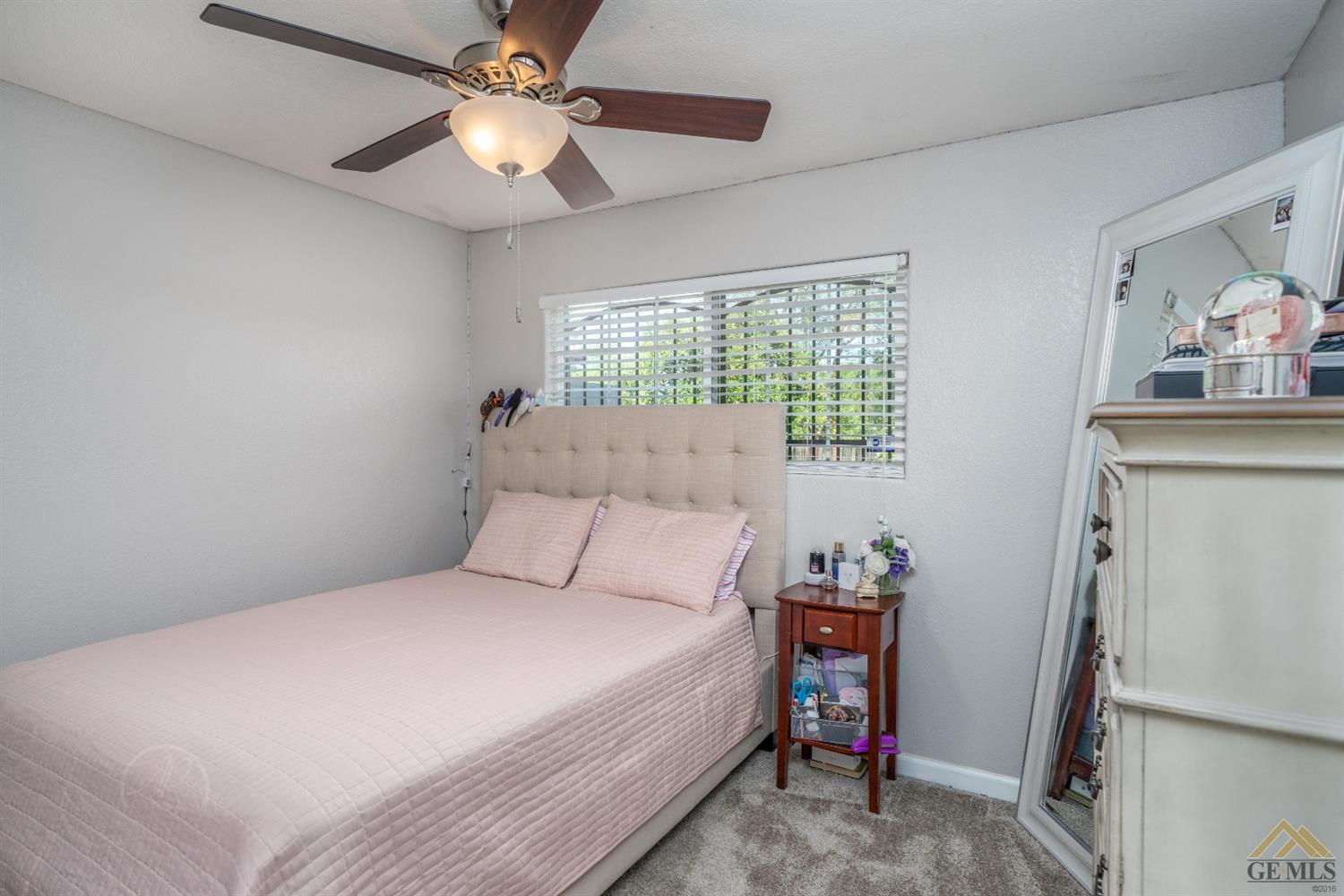 624 Real Road Bakersfield, CA 93309 - Photo 16 of 26 Gallery Image 16