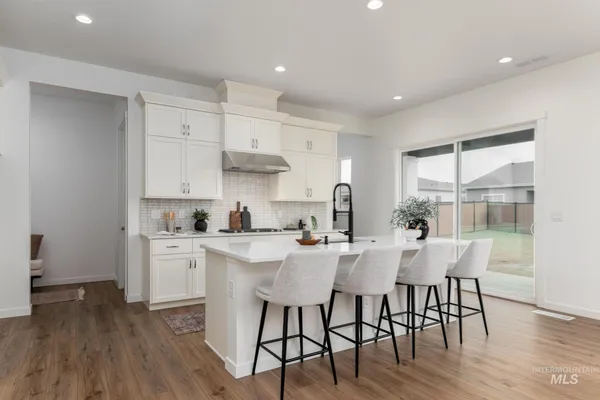 $976,000 | 2585 North Silverbell Way, Eagle, ID 83616