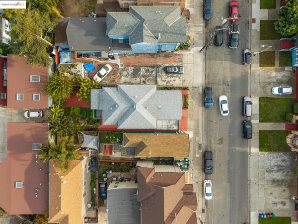 $695,000 | 836 20th Street, Oakland, CA 94607