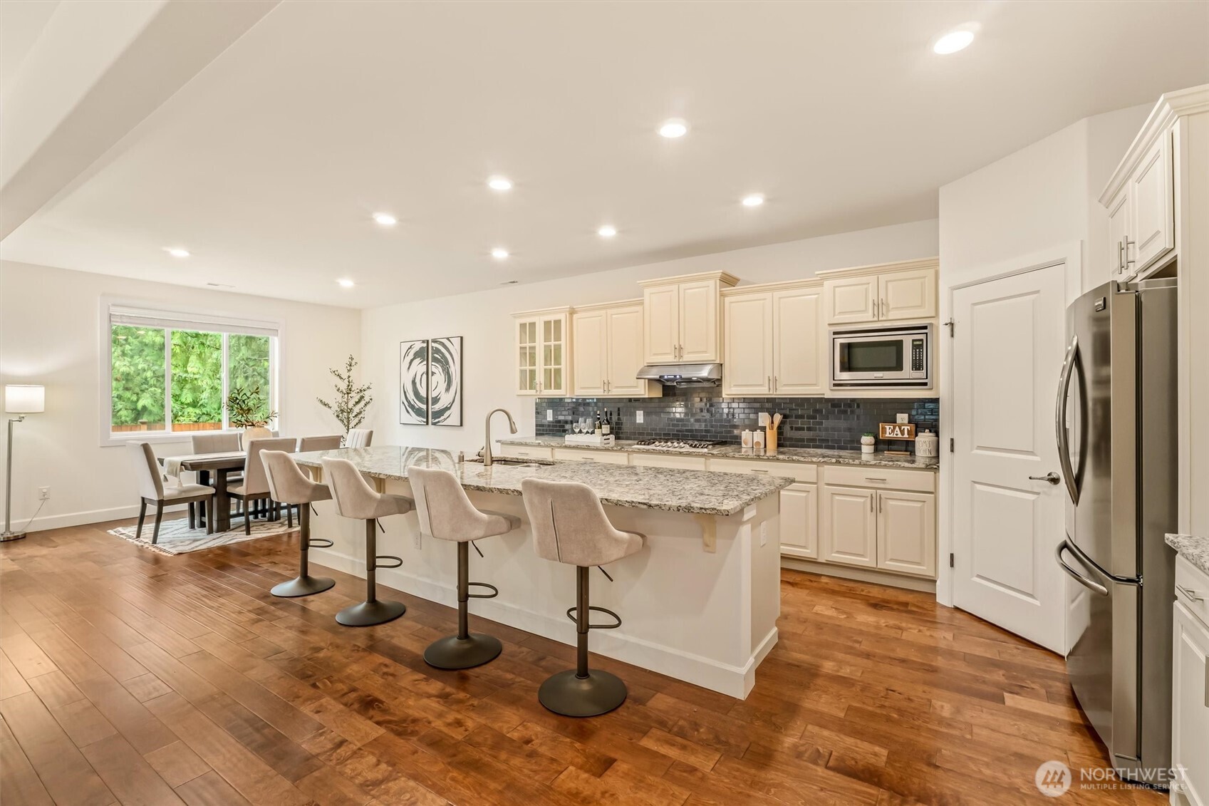 17903 33rd Avenue Southeast Bothell, WA 98012 - Photo 9 of 38