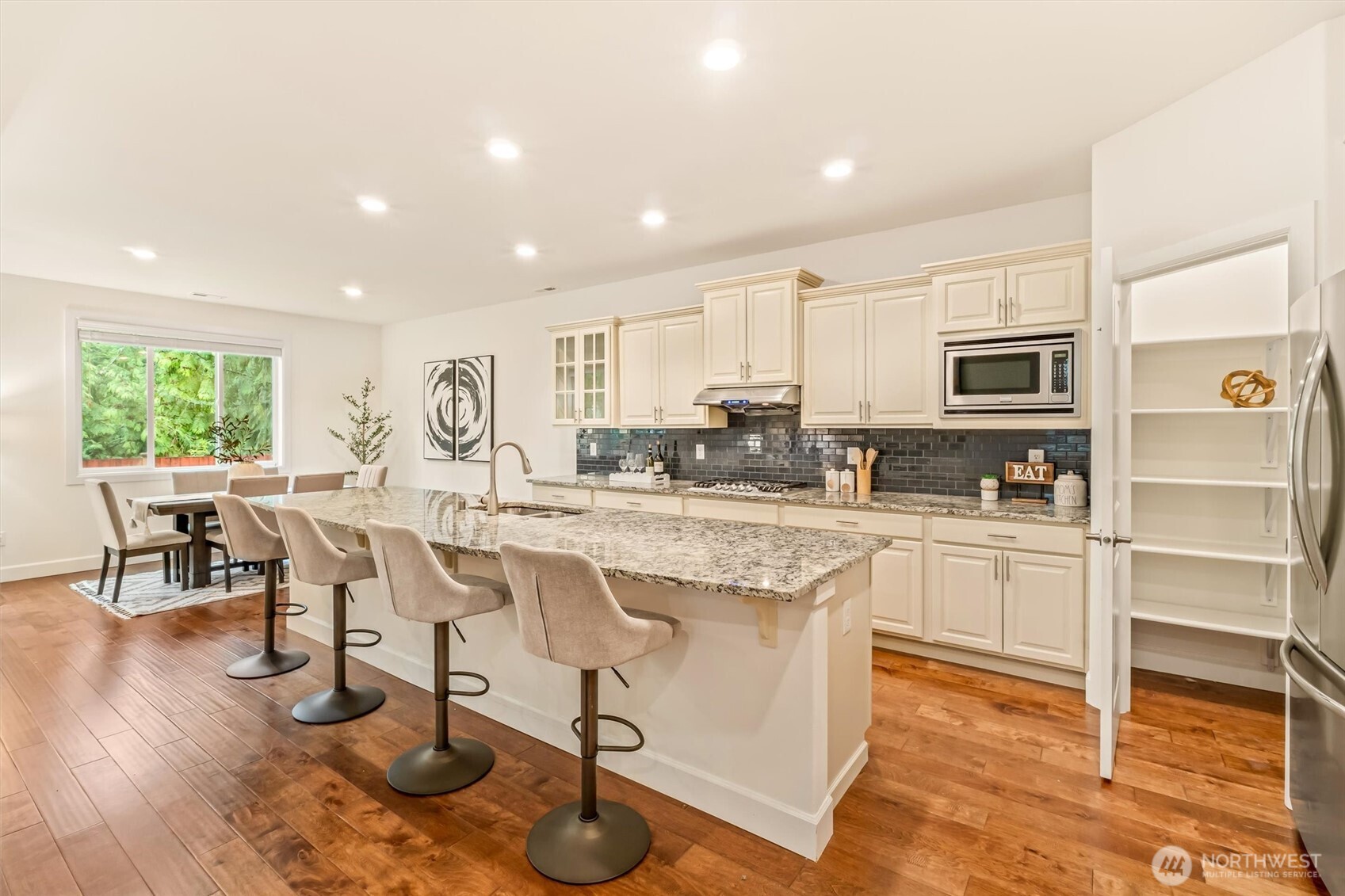 17903 33rd Avenue Southeast Bothell, WA 98012 - Photo 10 of 38