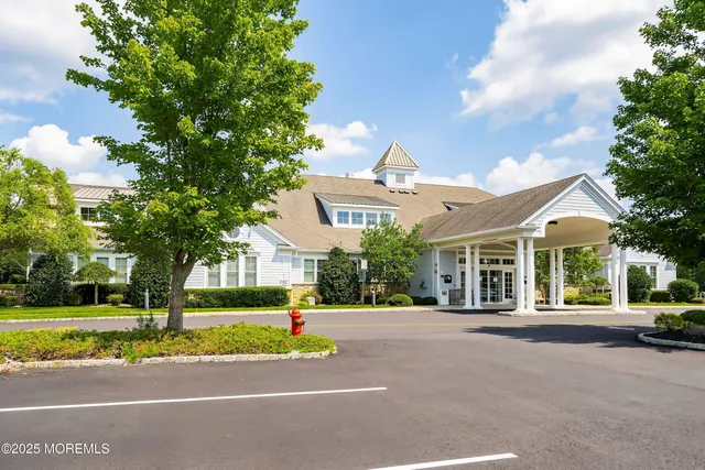 $445,000 | 14 Vineyard Way, Barnegat, NJ 08005