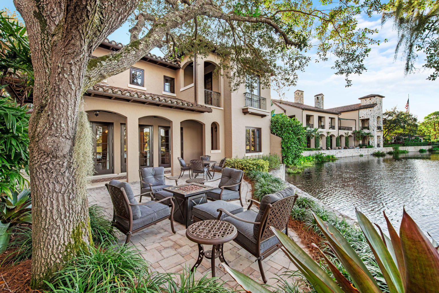 304 Villa Drive Jupiter, FL 33477 - Photo 31 of 48 9701 Collins Ave Unit 2702 - RESIZED (10