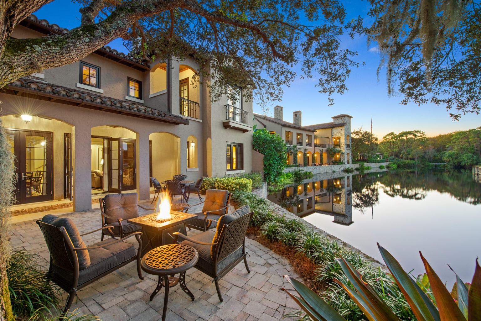 304 Villa Drive Jupiter, FL 33477 - Photo 37 of 48 9701 Collins Ave Unit 2702 - RESIZED (35