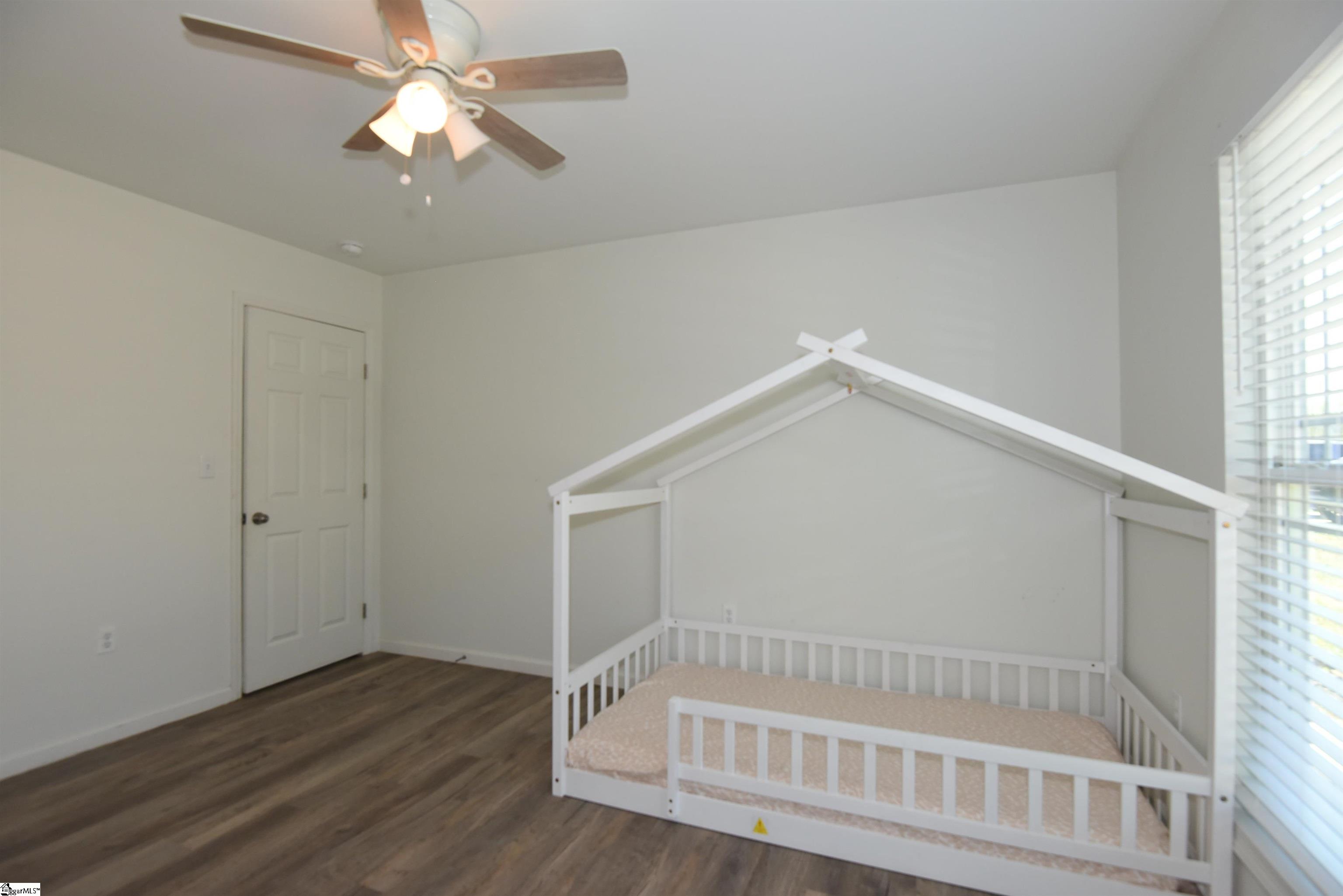 121 Colleton Lane Clinton, SC 29325 - Photo 13 of 17