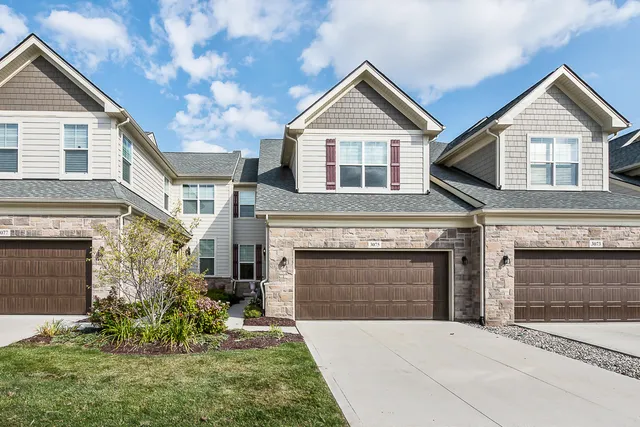 $4,100 | 3075 North Spurway Drive, Ann Arbor, MI 48105