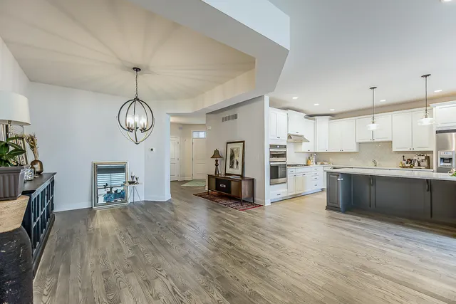 $4,100 | 3075 North Spurway Drive, Ann Arbor, MI 48105