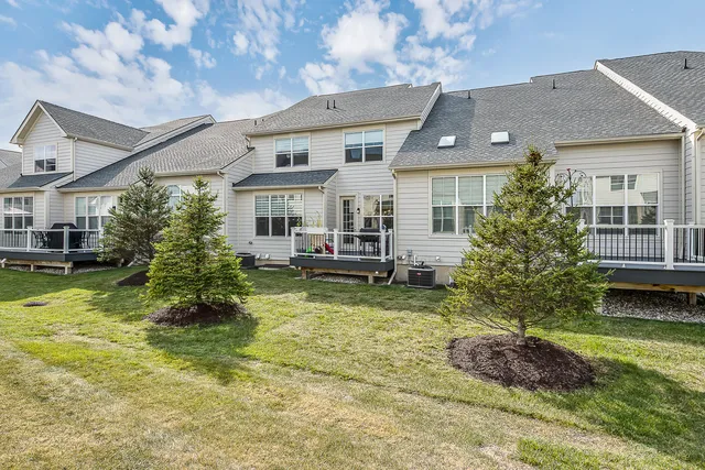 $4,100 | 3075 North Spurway Drive, Ann Arbor, MI 48105