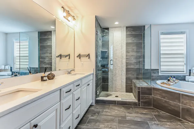 $4,100 | 3075 North Spurway Drive, Ann Arbor, MI 48105