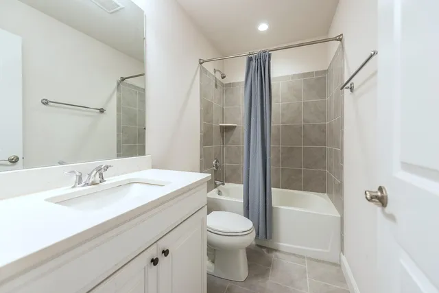 $4,100 | 3075 North Spurway Drive, Ann Arbor, MI 48105