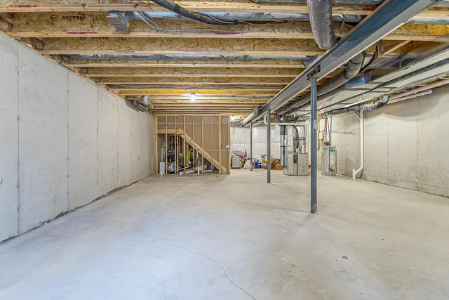 $4,100 | 3075 North Spurway Drive, Ann Arbor, MI 48105