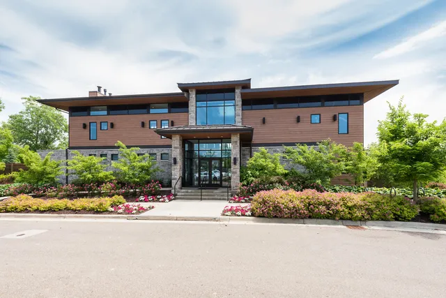 $4,100 | 3075 North Spurway Drive, Ann Arbor, MI 48105