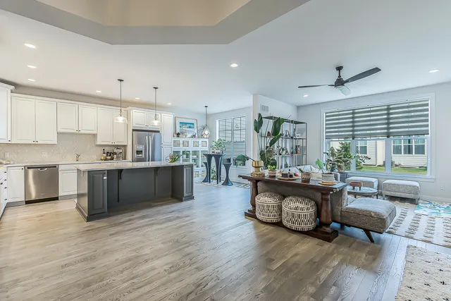 $4,100 | 3075 North Spurway Drive, Ann Arbor, MI 48105