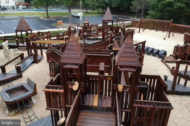 a view of a dinning tables and chairs in patio