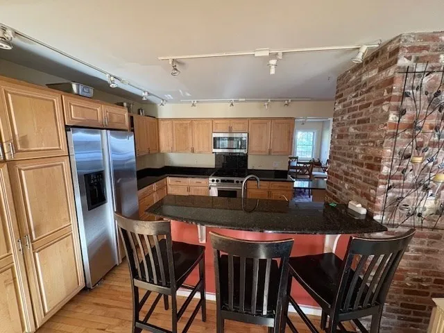 $4,200 | 505 Bay Road, Unit 1, Hamilton, MA 01982