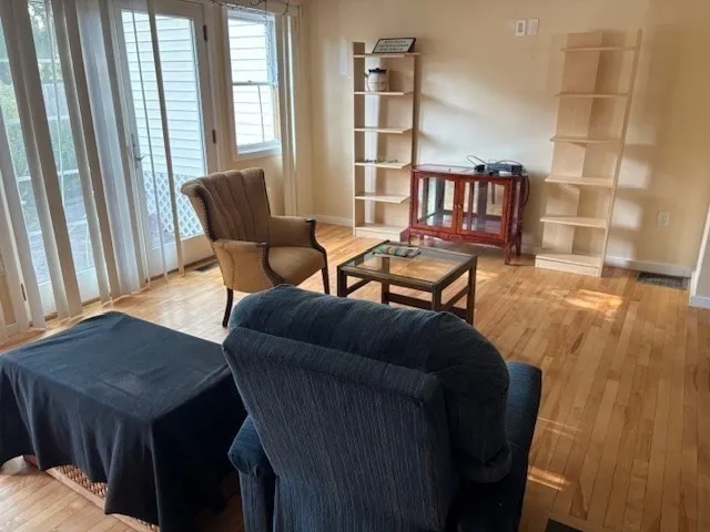 $4,200 | 505 Bay Road, Unit 1, Hamilton, MA 01982