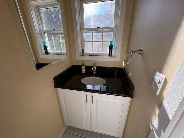 $4,200 | 505 Bay Road, Unit 1, Hamilton, MA 01982