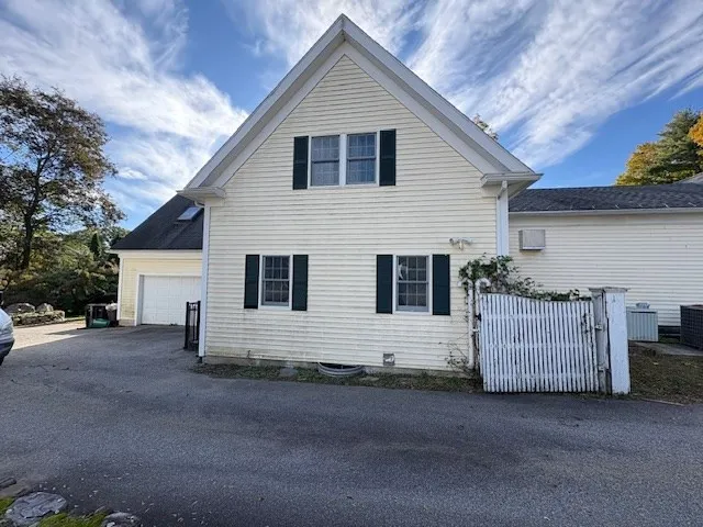 $4,200 | 505 Bay Road, Unit 1, Hamilton, MA 01982