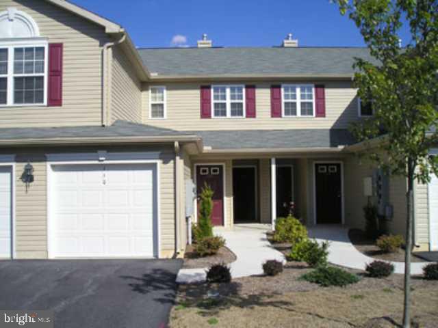 213 Sparrow Road Hummelstown, PA 17036 - Photo 1 of 5 Gallery Image 1