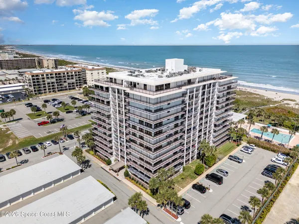 $3,000 | 2100 North Atlantic Avenue, Unit 308, Cocoa Beach, FL 32931