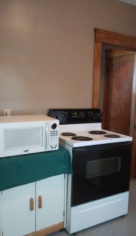 58 Crescent Road Pawtucket, RI 02861 - Photo 11 of 13