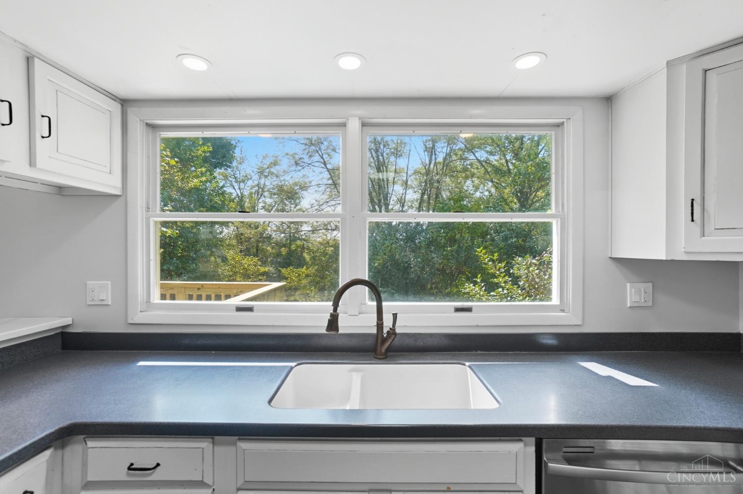 6303 West Fork Road Cincinnati, OH 45247 - Photo 17 of 49 Gallery Image 17