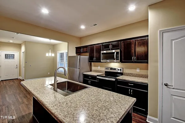 $1,900 | 189 Chucks Alley, Unit 1R 2, Jonesborough, TN 37659