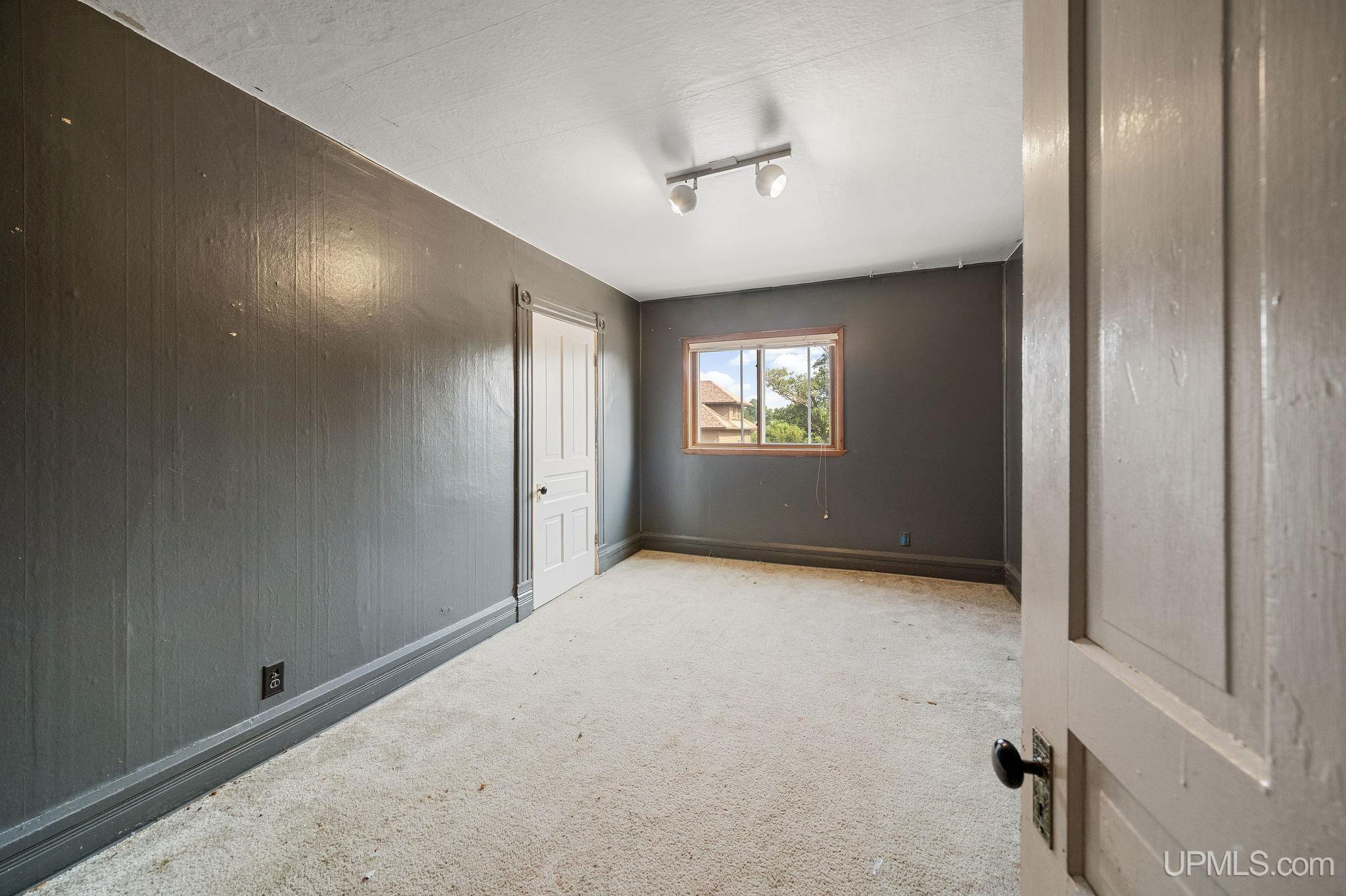635 North 5th Street Ishpeming, MI 49849 - Photo 17 of 43