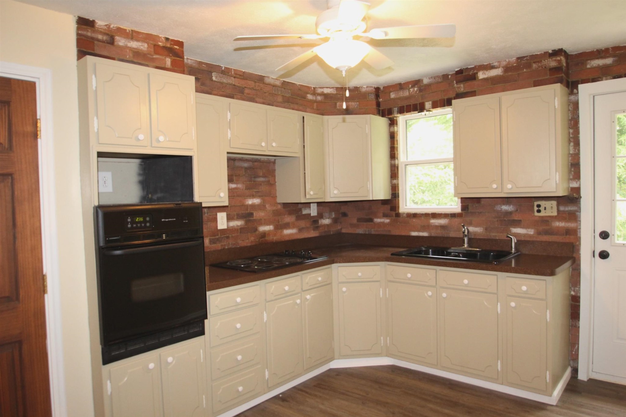 1323 Vernon Street Wabash, IN 46992 - Photo 11 of 24