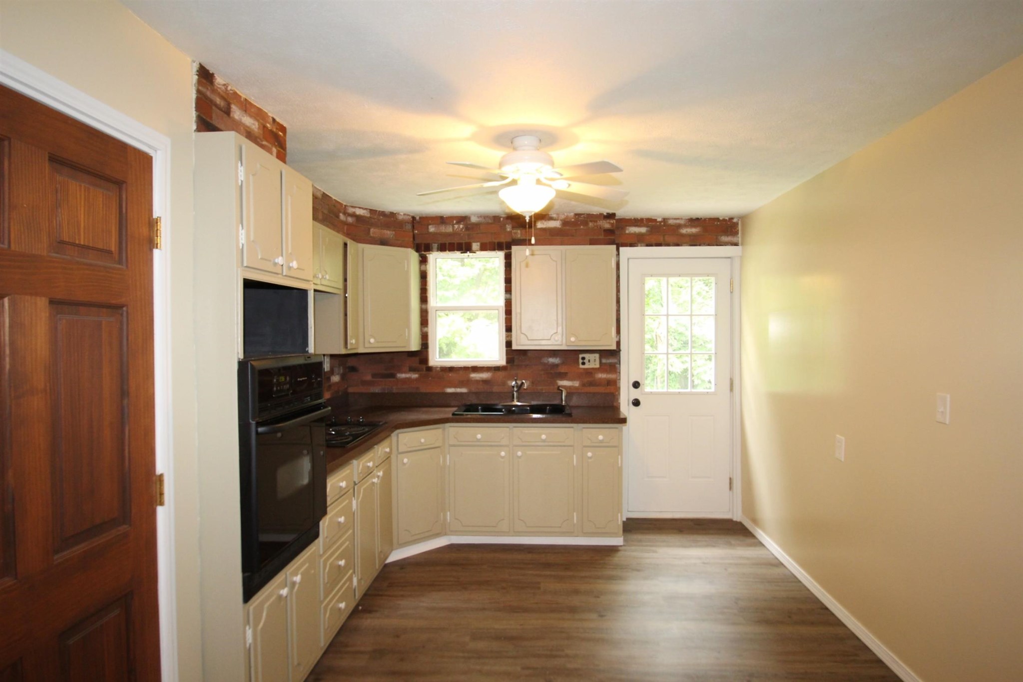 1323 Vernon Street Wabash, IN 46992 - Photo 9 of 24