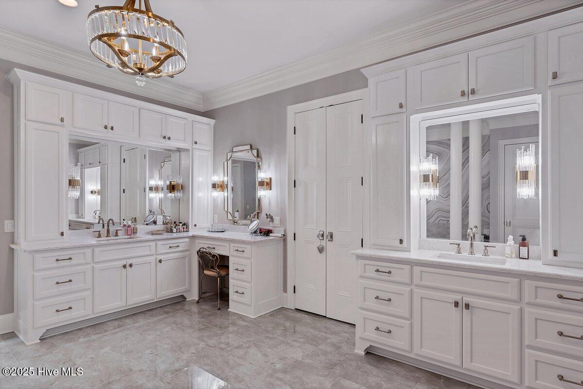 2270 Midland Road Pinehurst, NC 28387 - Photo 37 of 91 Separate vanities