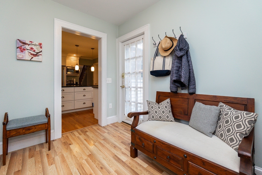 42 Richardson Road Belmont, MA 02478 - Photo 11 of 28