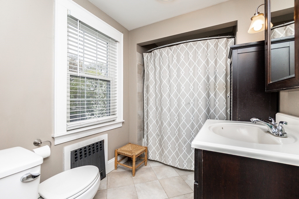 42 Richardson Road Belmont, MA 02478 - Photo 21 of 28