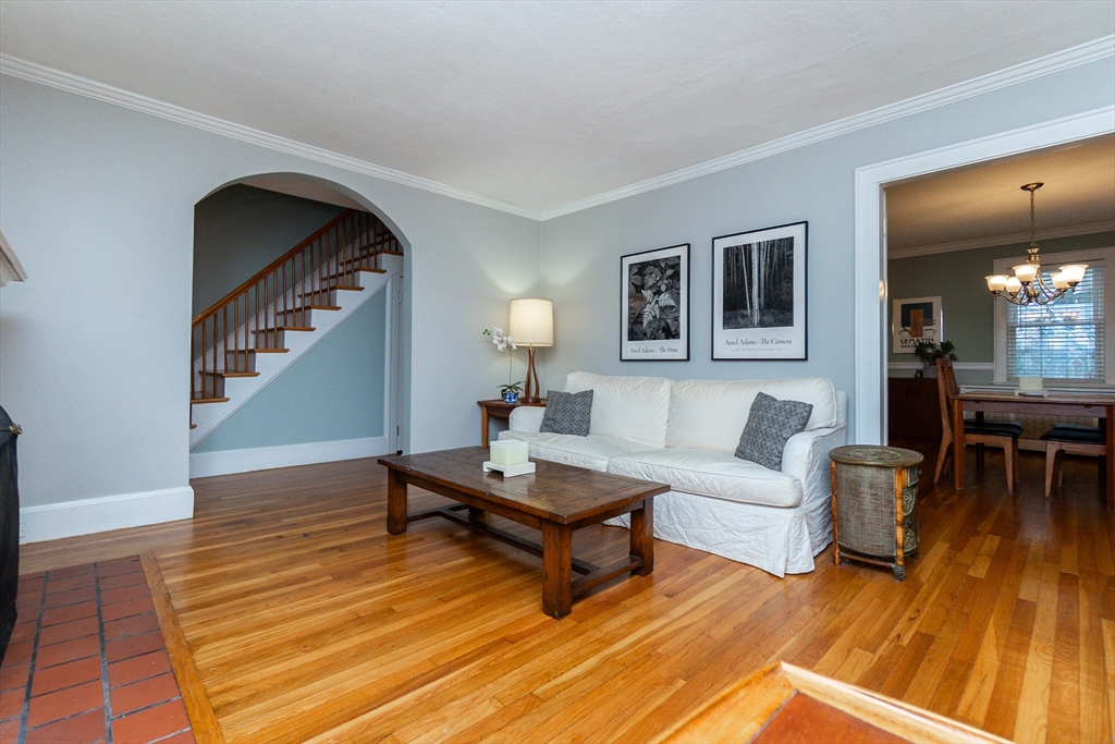 42 Richardson Road Belmont, MA 02478 - Photo 4 of 28