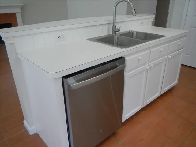 a close view of sink and tap