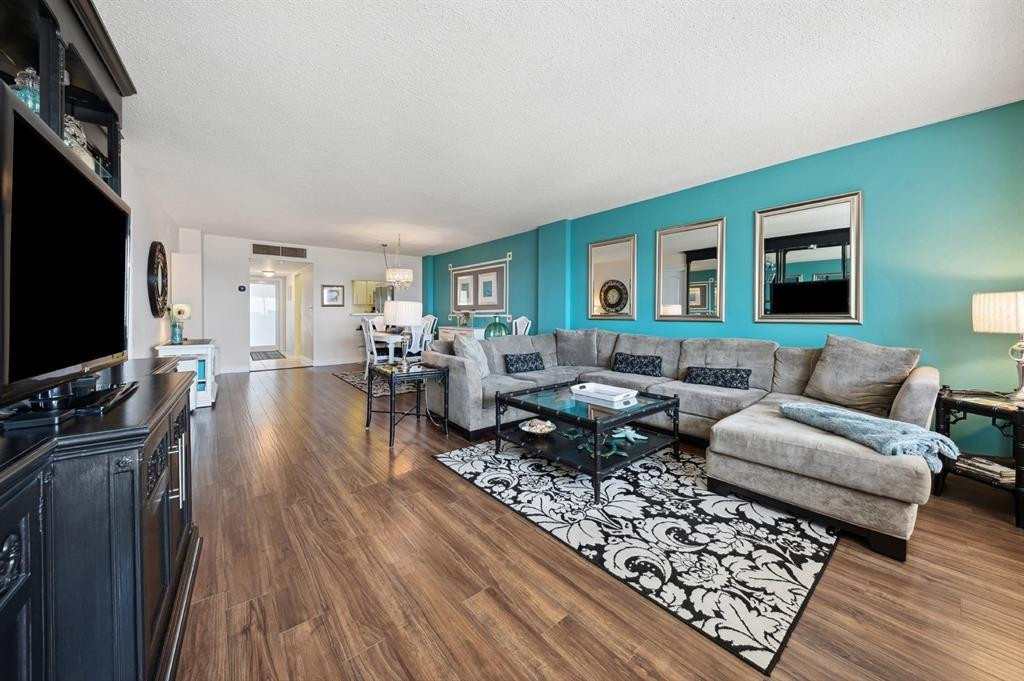 328 North Ocean Boulevard, Unit 1007 Pompano Beach, FL 33062 - Photo 4 of 15 Photo 4