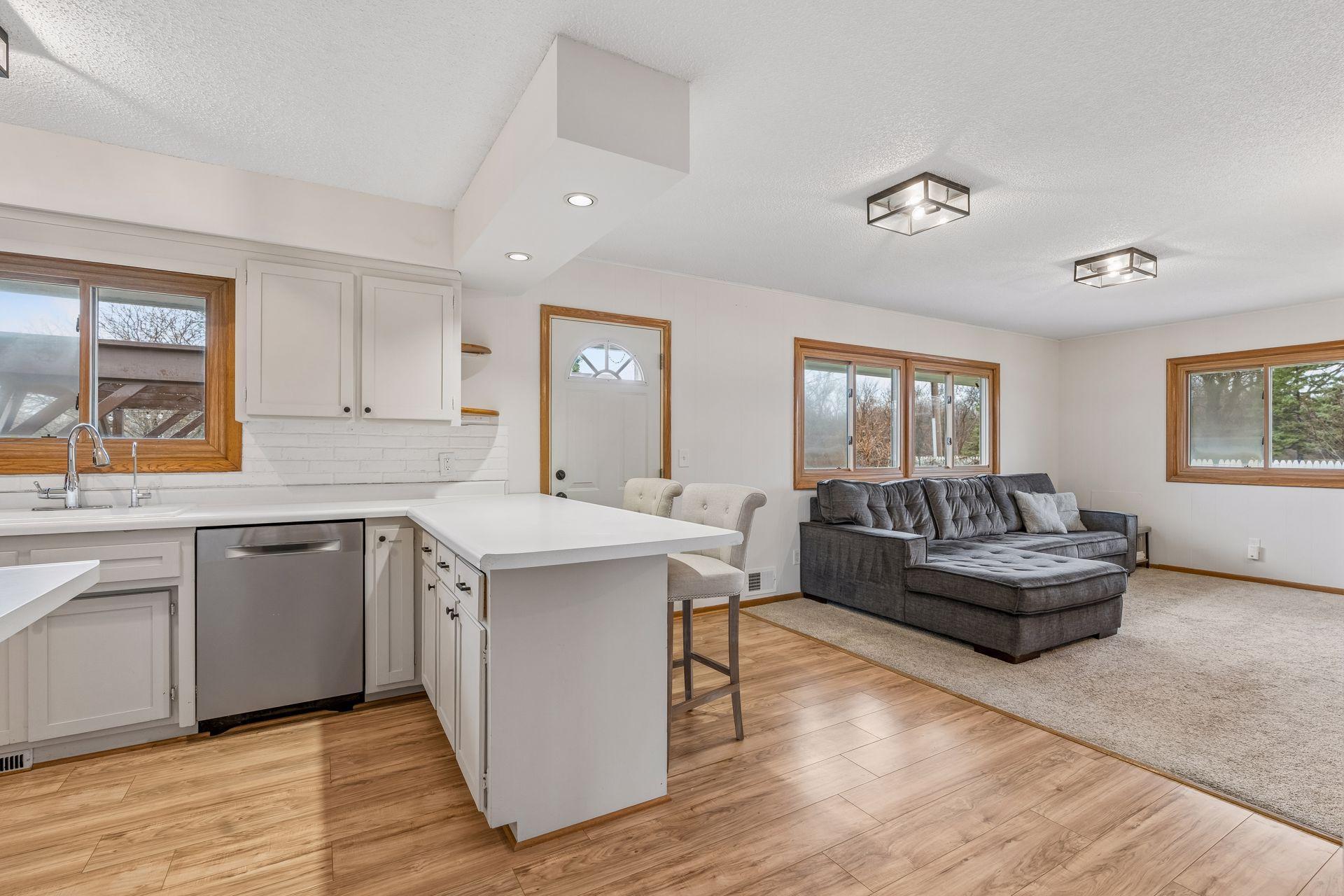 2403 Inca Lane New Brighton, MN 55112 - Photo 12 of 57