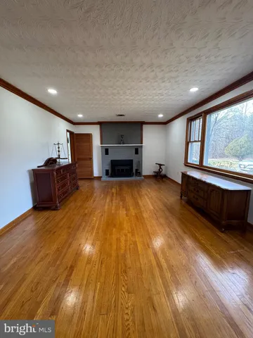 $3,500 | 523 Queenstown Road, Severn, MD 21144