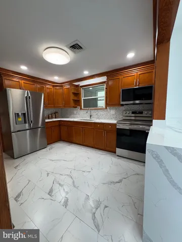 $3,500 | 523 Queenstown Road, Severn, MD 21144